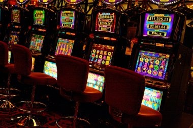 joni Paito Harian table interface showing live dealer, betting options, and player chat